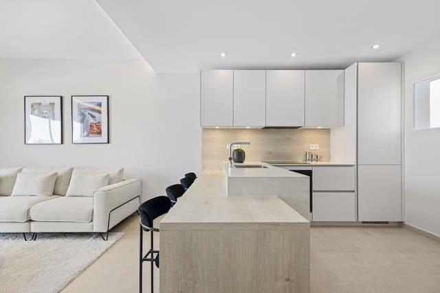 3 soveværelse Penthouse til salg i Aloha Golf, Marbella med swimmingpool garage - € 669.000 (Ref: 8976948)