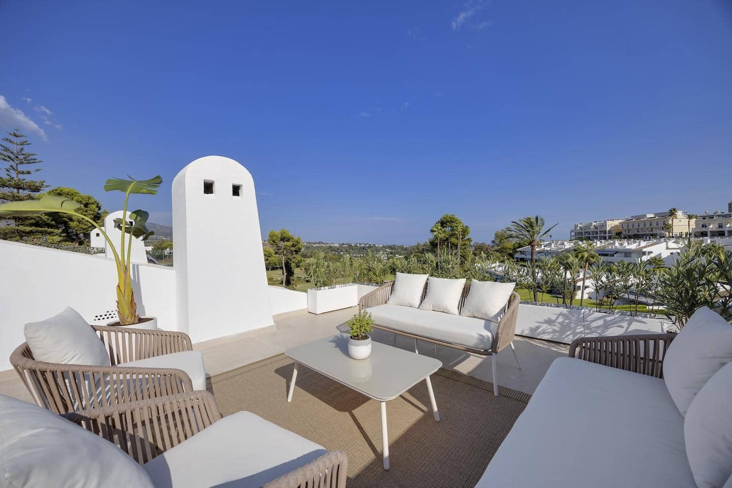 3 slaapkamer Penthouse te koop in Marbella met zwembad garage - € 669.000 (Ref: 8976948)
