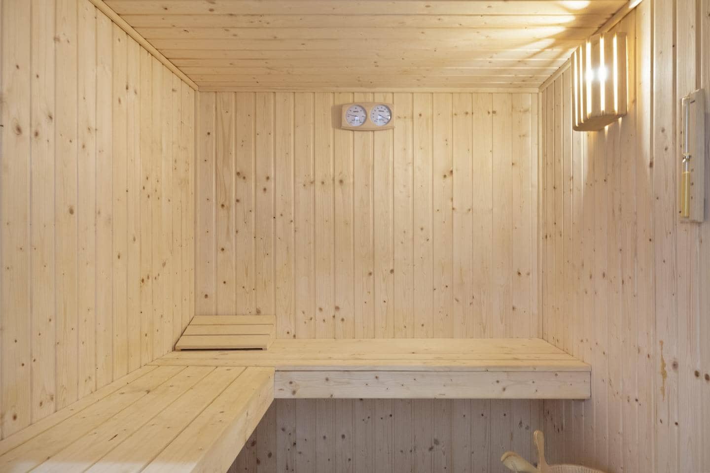 3 slaapkamer Penthouse te koop in Marbella met zwembad garage - € 669.000 (Ref: 8976948)