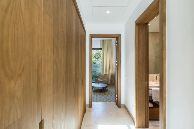 5 slaapkamer Villa te koop in Casares Golf - Casares del Sol, Casares met zwembad garage - € 4.800.000 (Ref: 8977048)