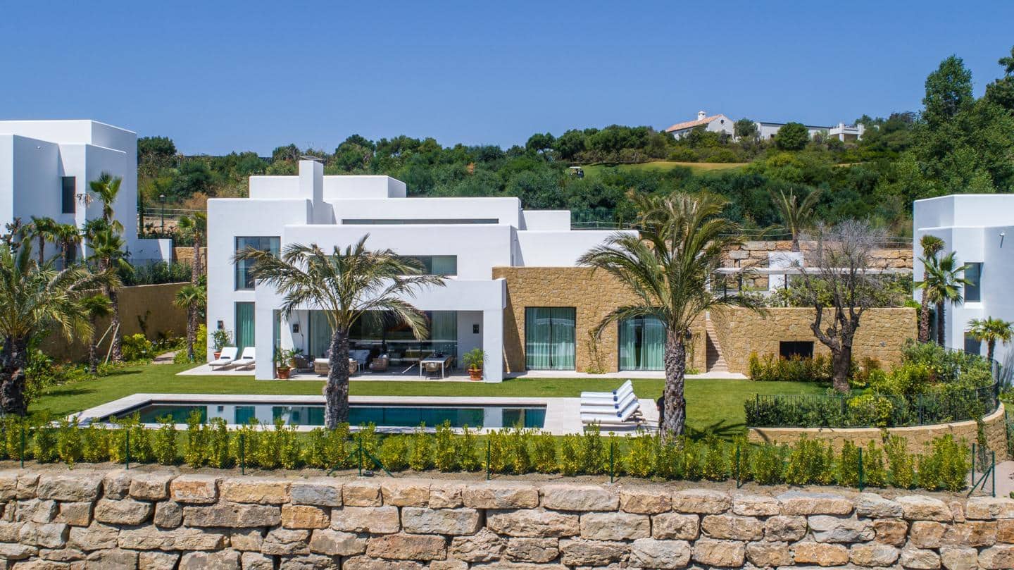5 bedroom Villa for sale in Casares with pool garage - € 4,800,000 (Ref: 8977048)