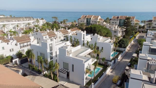 4 soveværelse Villa til salg i Lomas De Marbella, Marbella med swimmingpool garage - € 3.750.000 (Ref: 8977064)