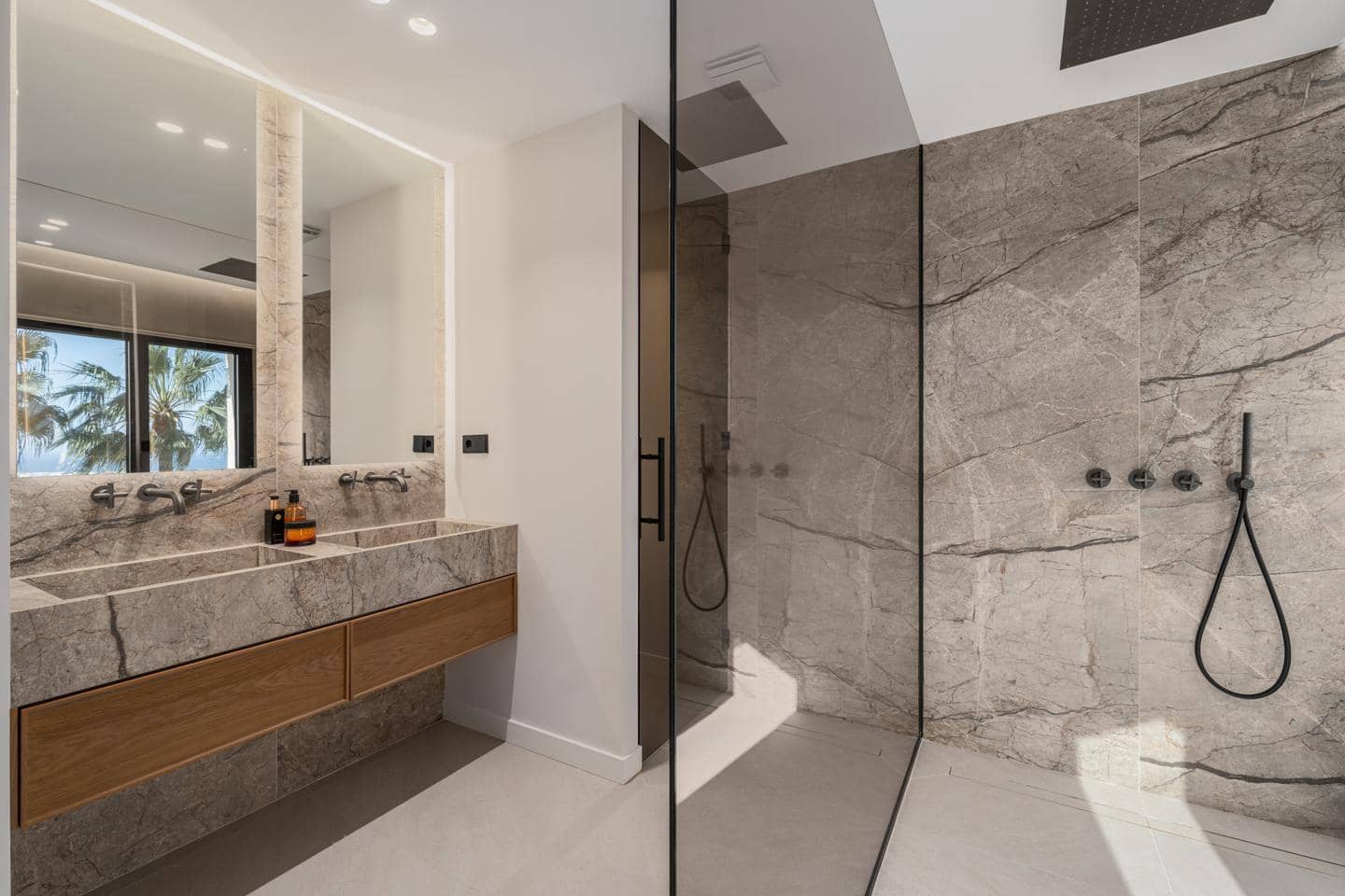 3 sovrum Villa till salu i Benahavis med pool garage - 1 650 000 € (Ref: 8977606)