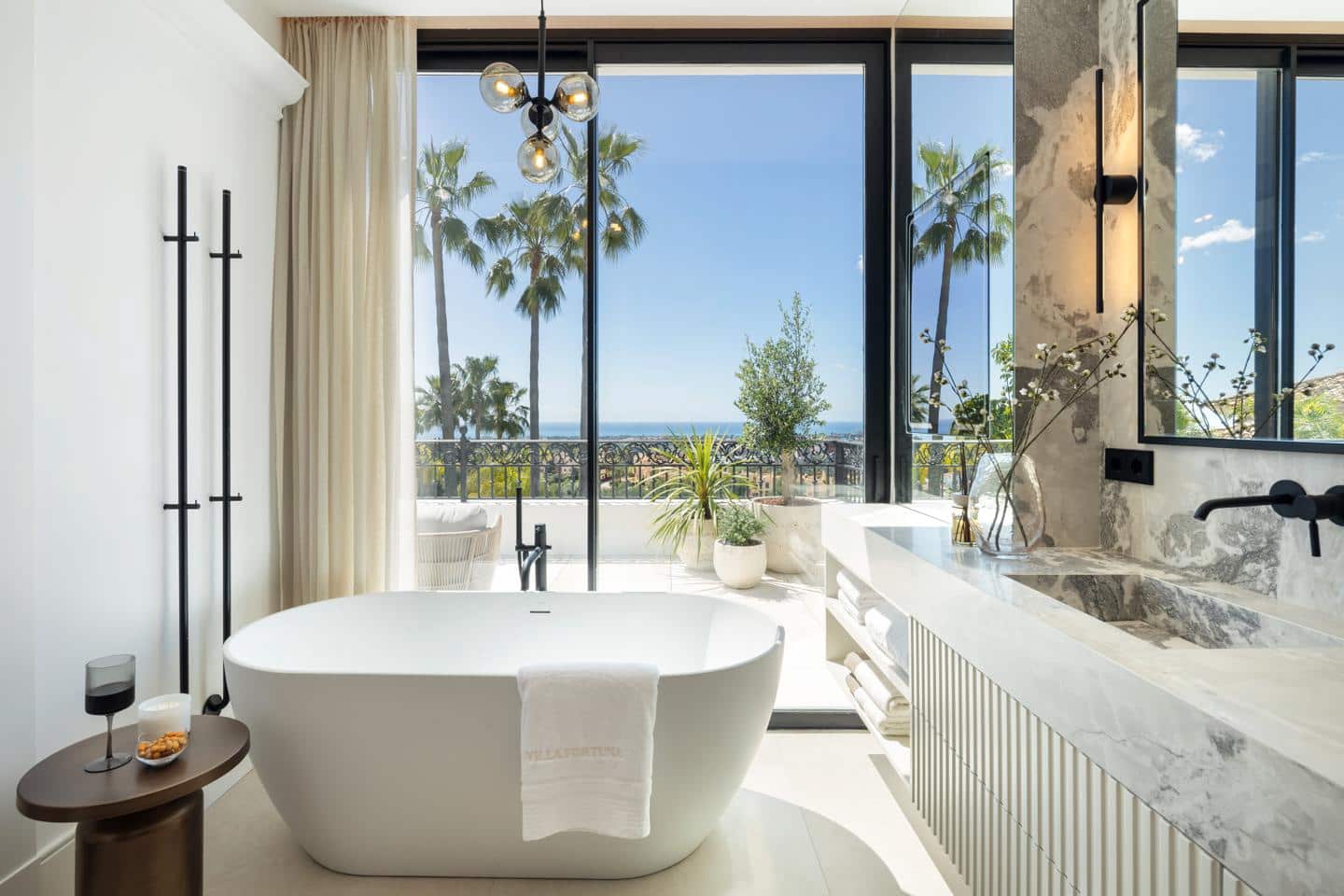 5 soveværelse Villa til salg i Benahavis med swimmingpool garage - € 5.495.000 (Ref: 9000699)