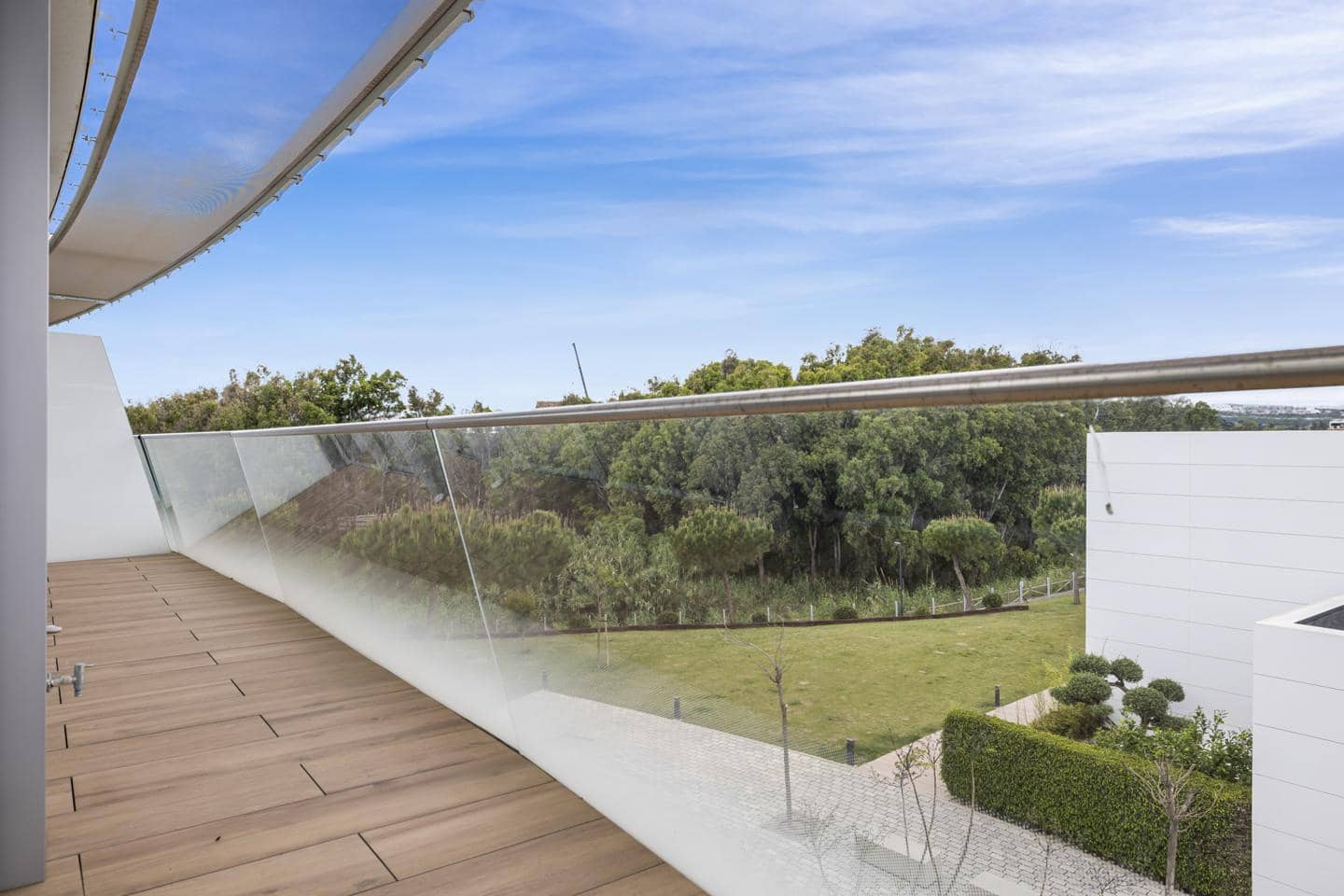 3 bedroom Apartment for sale in New Golden Mile with pool garage - € 1,145,000 (Ref: 9000707)