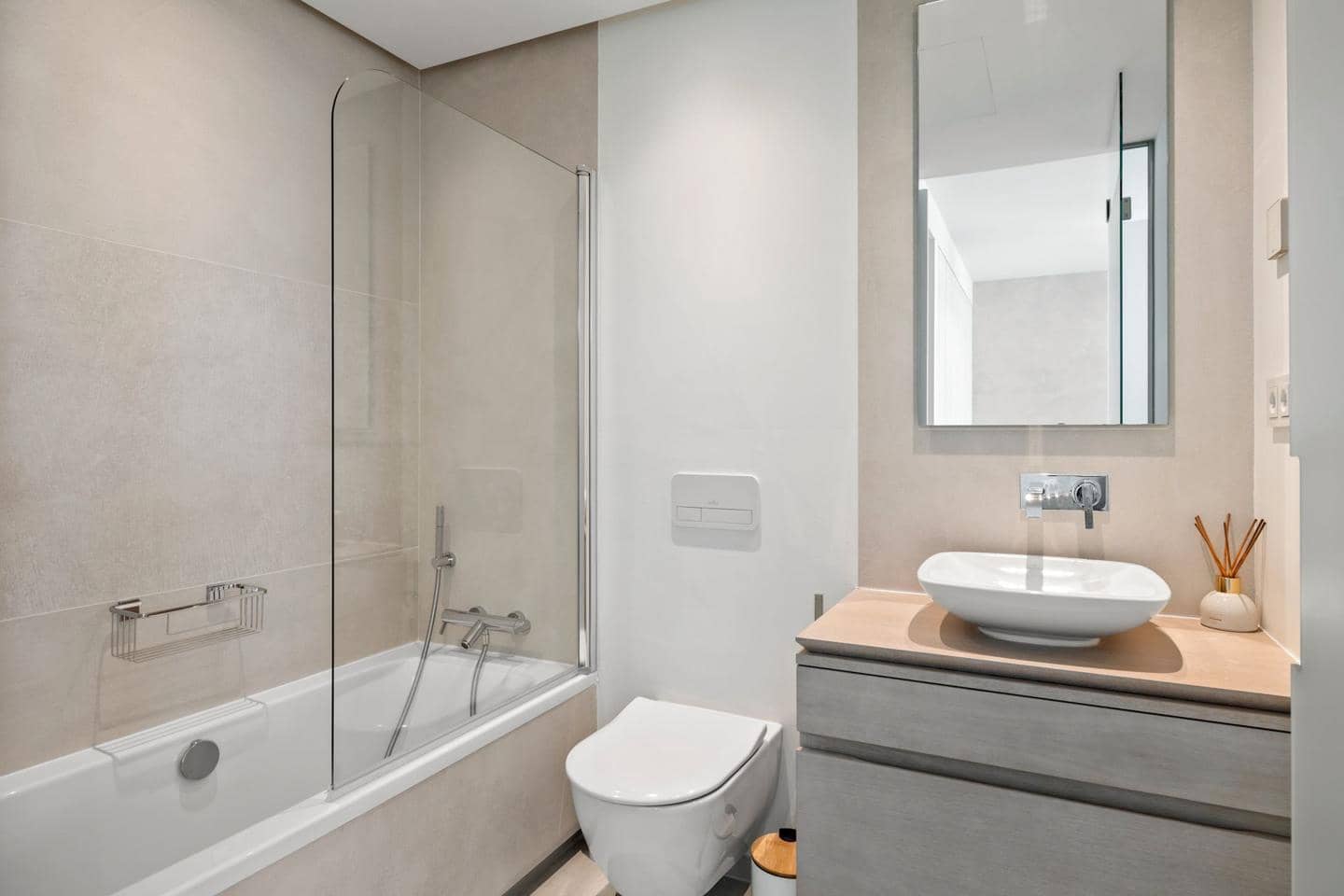 7 chambre Appartement à vendre à Nueva Andalucia avec piscine garage - 4 300 000 € (Ref: 9000711)