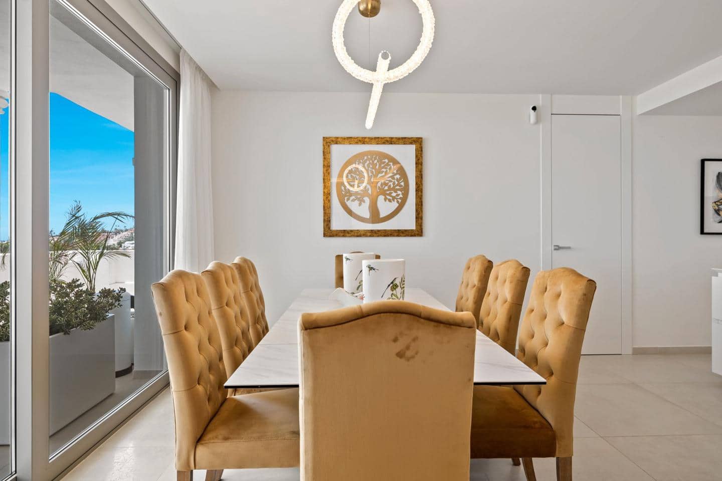 7 chambre Appartement à vendre à Nueva Andalucia avec piscine garage - 4 300 000 € (Ref: 9000711)