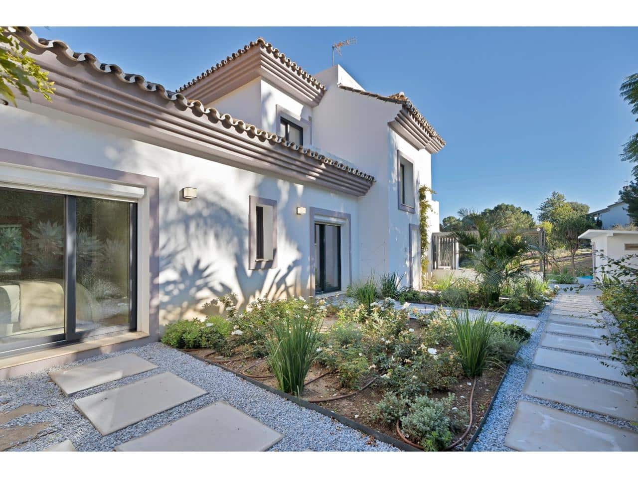 4 chambre Villa/Maison à vendre à Benahavis avec piscine garage - 2 595 000 € (Ref: 9001984)