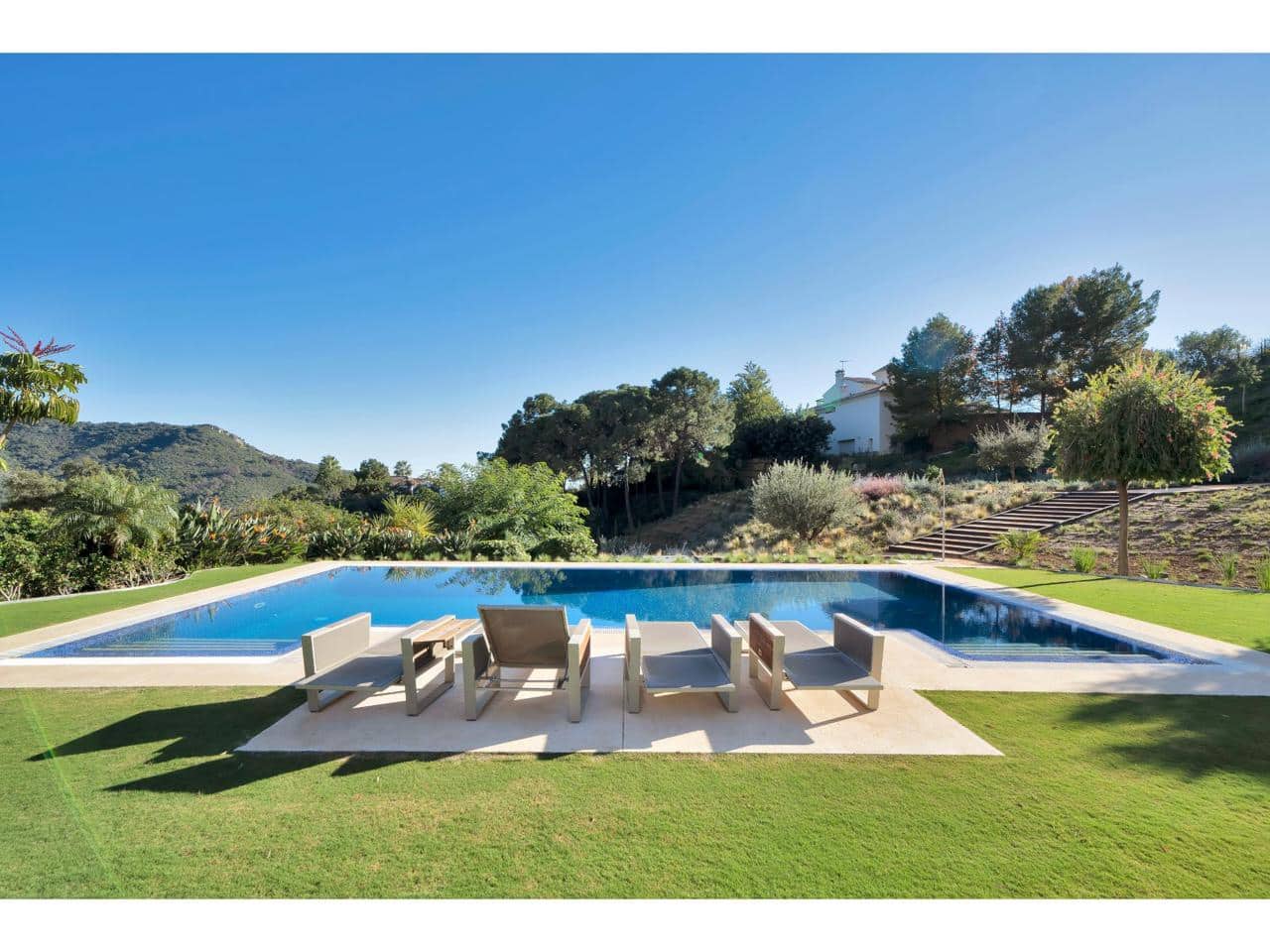 4 chambre Villa/Maison à vendre à Benahavis avec piscine garage - 2 595 000 € (Ref: 9001984)