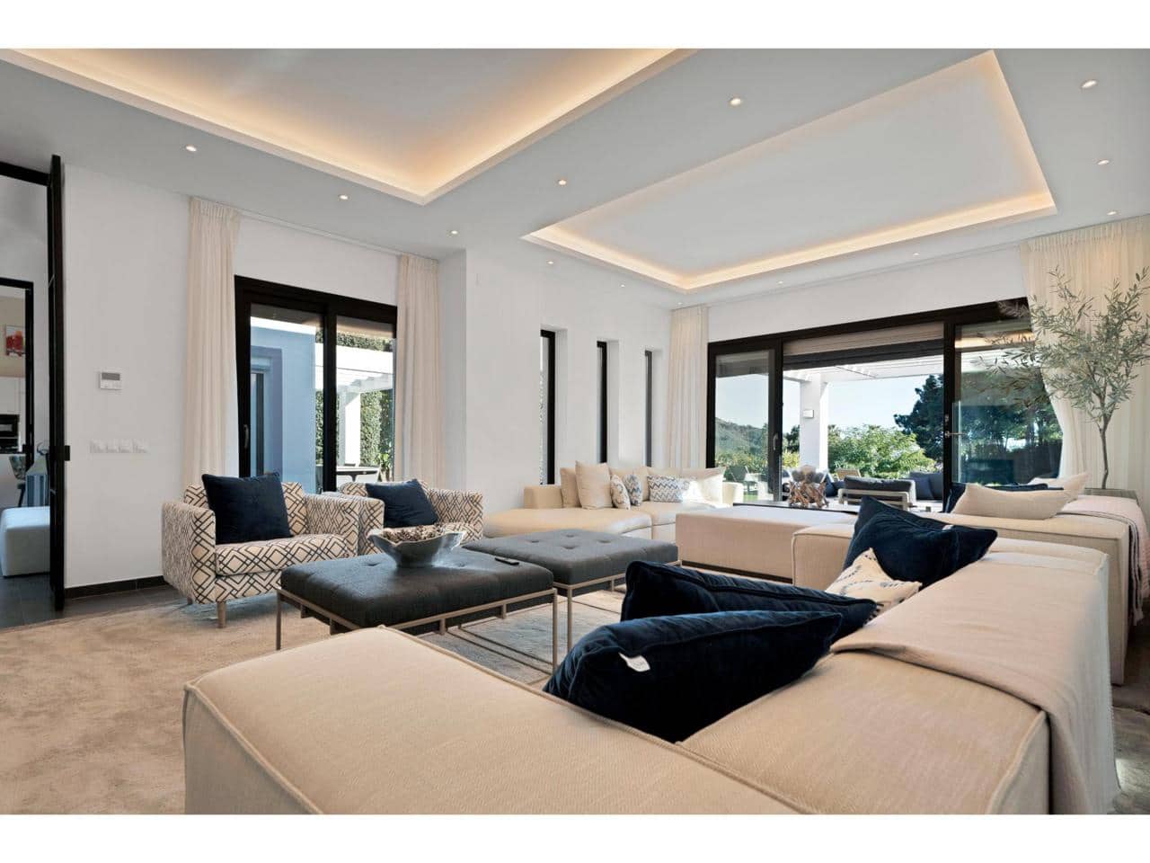 4 chambre Villa/Maison à vendre à Benahavis avec piscine garage - 2 595 000 € (Ref: 9001984)