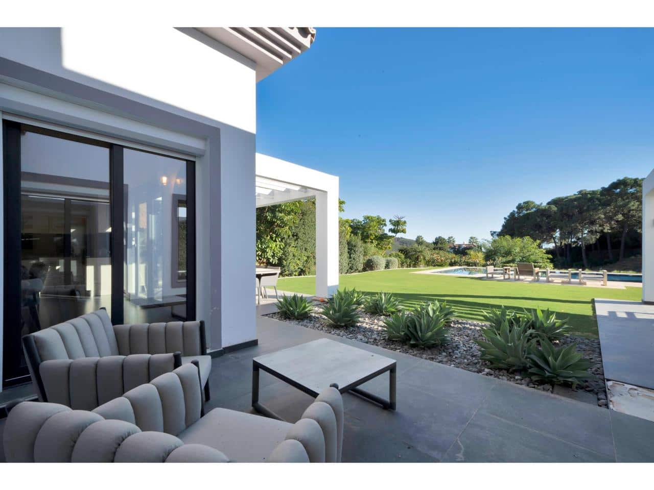 4 chambre Villa/Maison à vendre à Benahavis avec piscine garage - 2 595 000 € (Ref: 9001984)