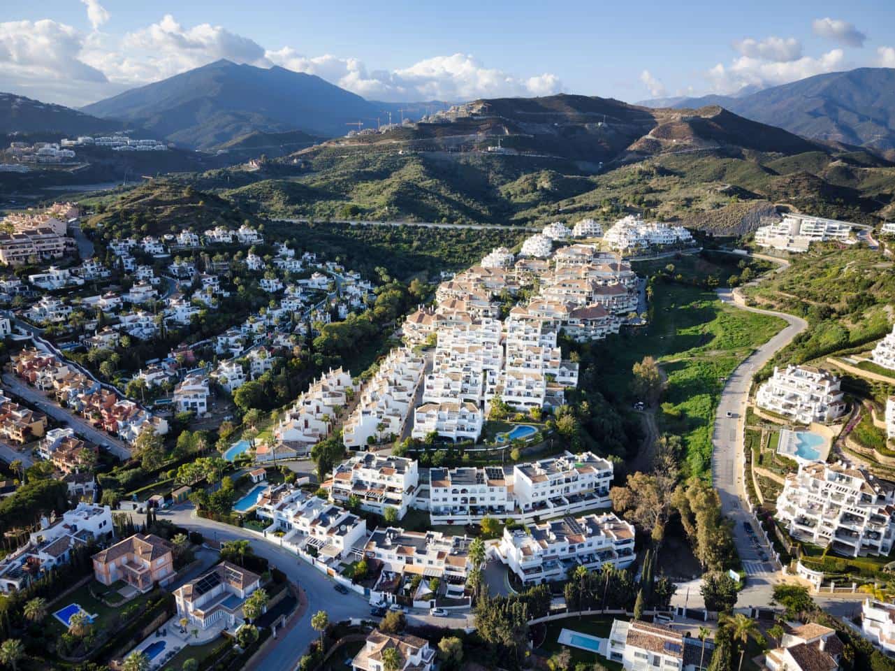 3 soveværelse Penthouse til salg i Marbella med swimmingpool garage - € 650.000 (Ref: 9004245)