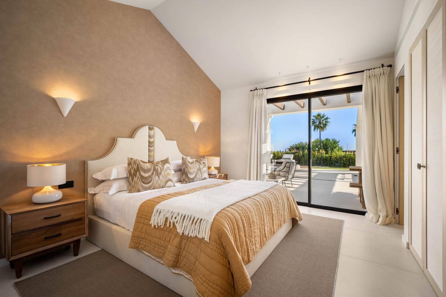 4 slaapkamer Villa te koop in Marbella met zwembad garage - € 3.950.000 (Ref: 9006660)