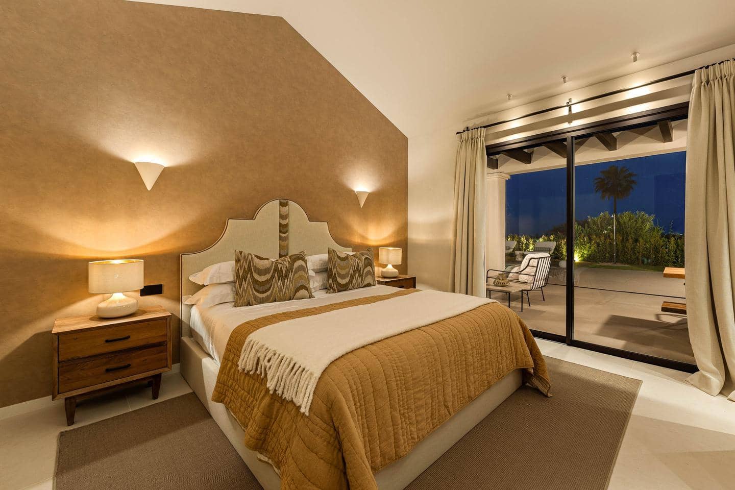 4 slaapkamer Villa te koop in Marbella met zwembad garage - € 3.950.000 (Ref: 9006660)