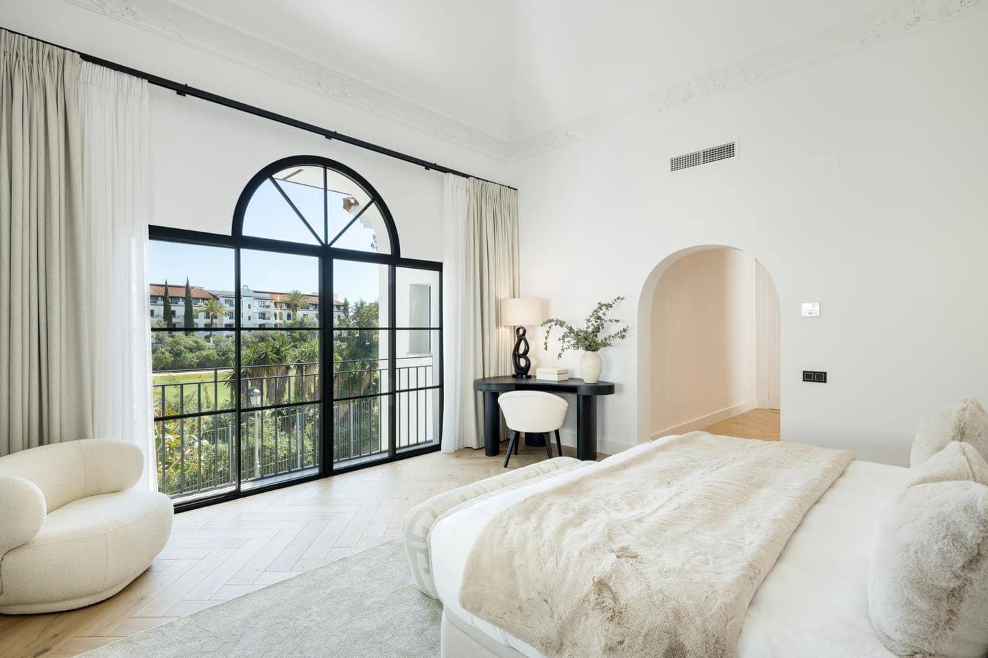 5 slaapkamer Villa te koop in Benahavis met zwembad garage - € 6.195.000 (Ref: 9008710)