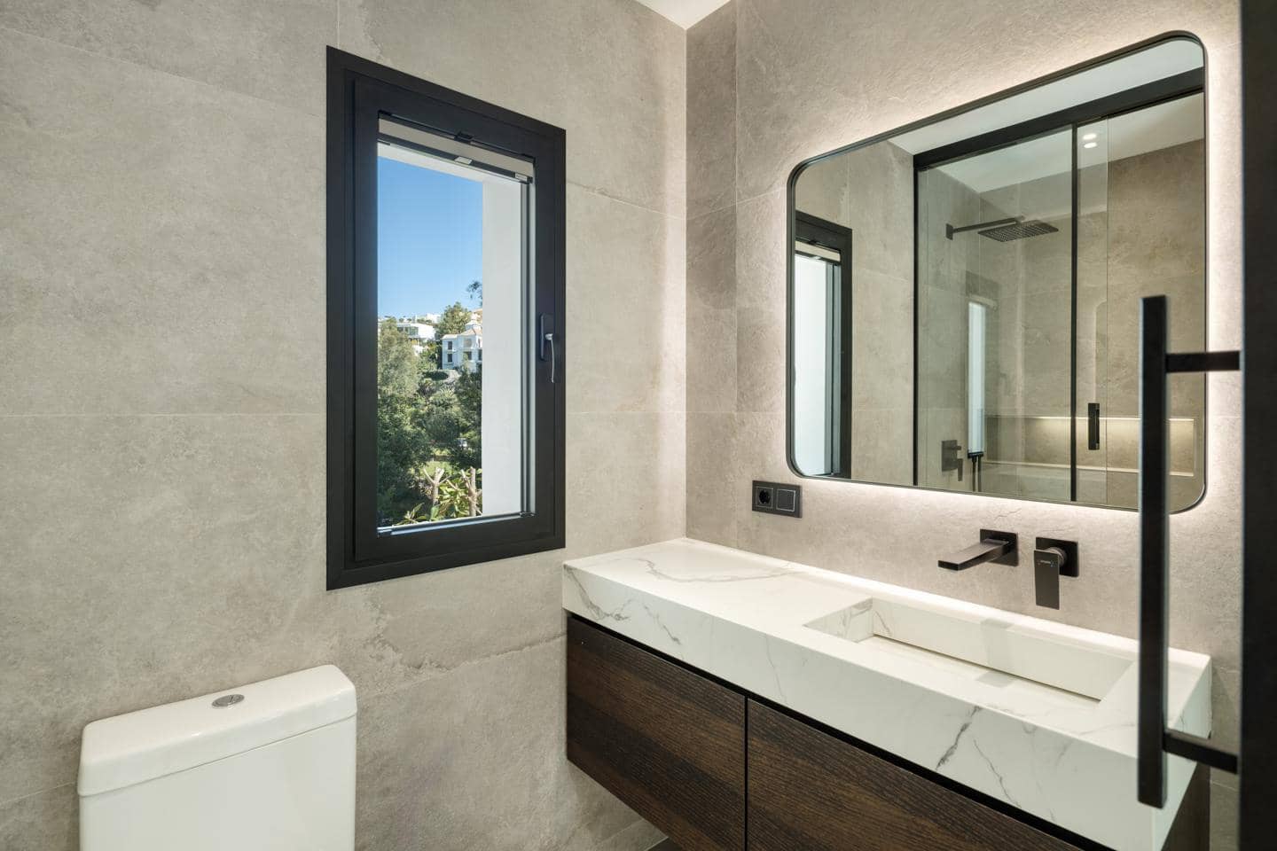 5 slaapkamer Villa te koop in Benahavis met zwembad garage - € 6.195.000 (Ref: 9008710)