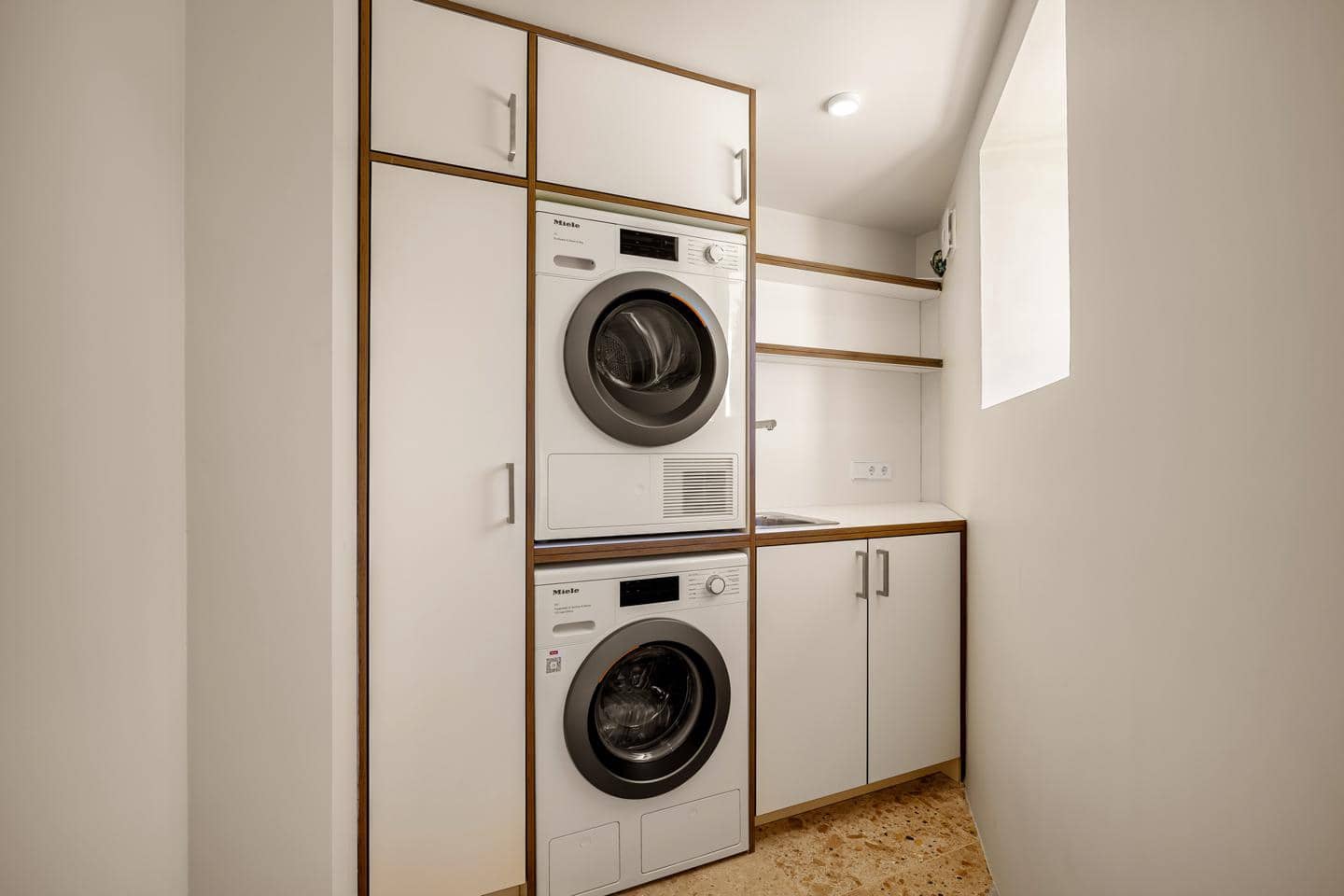 4 slaapkamer Villa te koop in Marbella met zwembad garage - € 2.995.000 (Ref: 9019811)