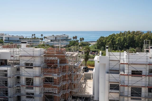 3 soveværelse Penthouse til salg i Guadalobón, Estepona med swimmingpool garage - € 725.000 (Ref: 9026318)