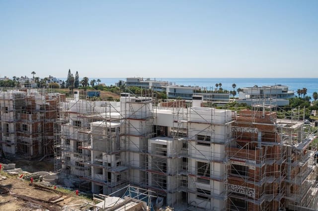 3 soveværelse Penthouse til salg i Guadalobón, Estepona med swimmingpool garage - € 725.000 (Ref: 9026318)