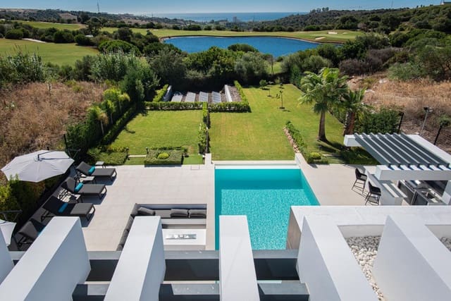 6 sypialnia Willa na sprzedaż w Valle Romano Golf, Estepona z basenem garażem - 2 695 000 € (Ref: 9051381)