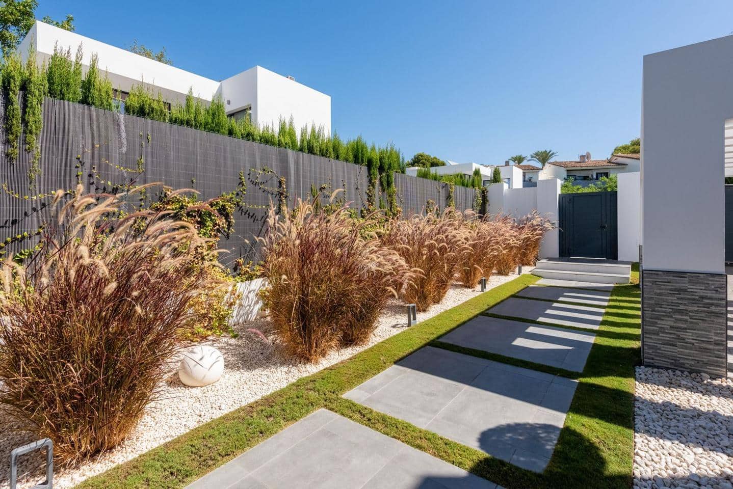 4 soveværelse Villa til salg i Atalaya-Isdabe med swimmingpool garage - € 1.995.000 (Ref: 9075466)