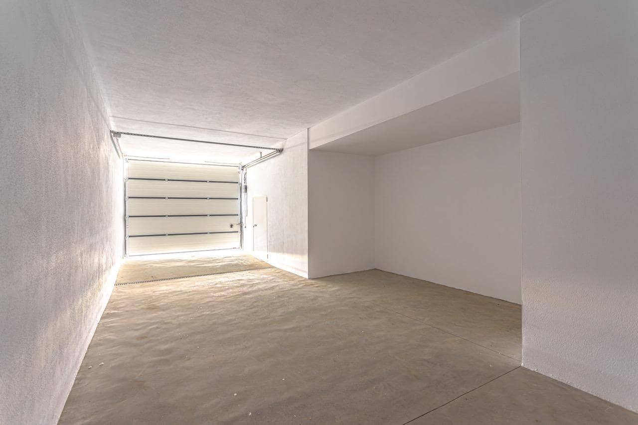 4 soverom Villa til salgs i Benahavis med svømmebasseng garasje - € 1 890 000 (Ref: 9075467)