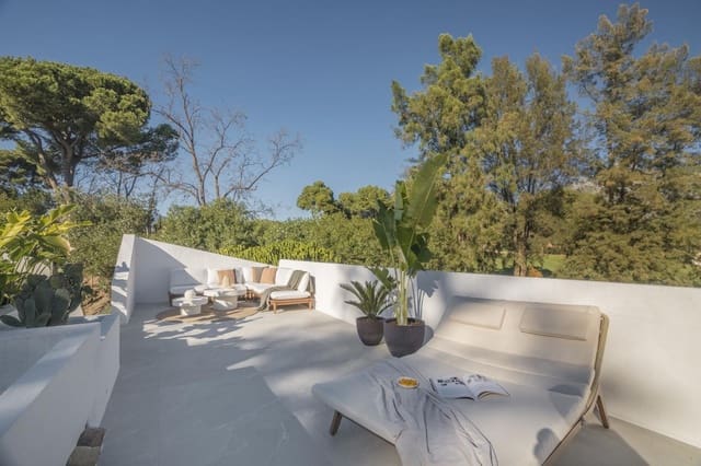 5 makuuhuone Omakotitalo myytävänä paikassa Aloha Golf, Marbella mukana uima-altaan 
autotalli - 2 595 000 € (Ref: 9075468)