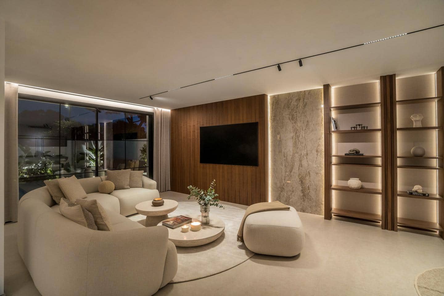 5 soveværelse Byhus til salg i Marbella med swimmingpool garage - € 2.595.000 (Ref: 9075468)