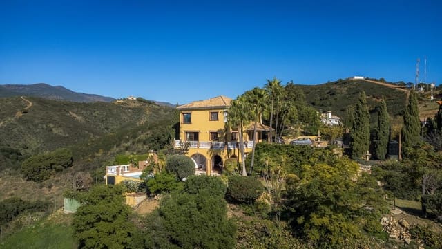 6 slaapkamer Finca/Landhuis te koop in Altos de Estepona, Estepona met zwembad garage - € 1.395.000 (Ref: 9075470)