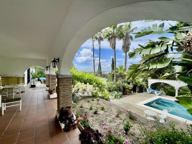 7 chambre Finca/Maison de Campagne à vendre à San Enrique de Guadiaro, San Roque avec piscine garage - 875 000 € (Ref: 9075473)