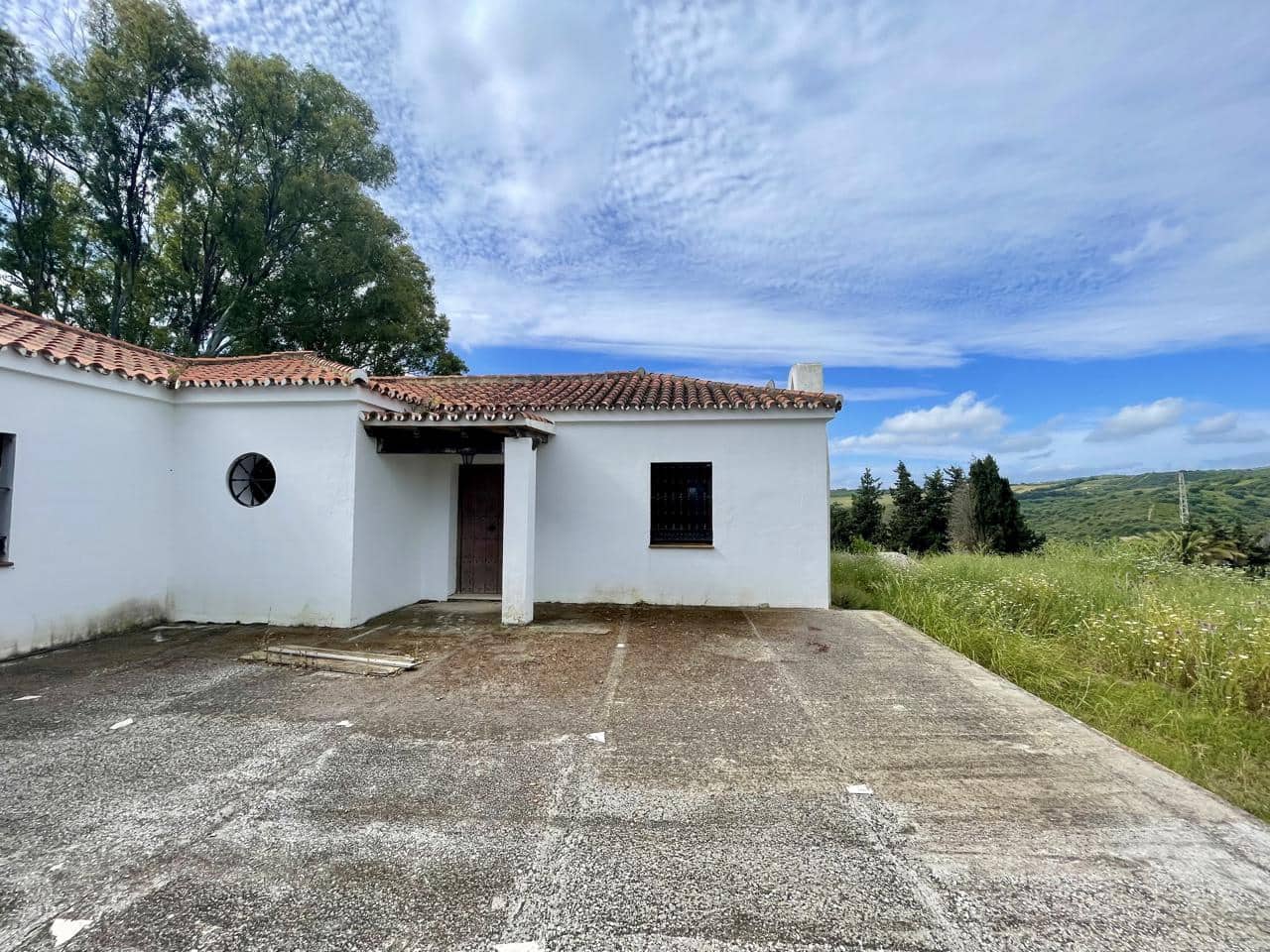 7 bedroom Finca/Country House for sale in San Enrique de Guadiaro with pool garage - € 875,000 (Ref: 9075473)
