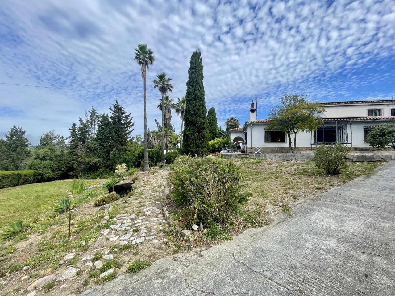 7 bedroom Finca/Country House for sale in San Enrique de Guadiaro with pool garage - € 875,000 (Ref: 9075473)