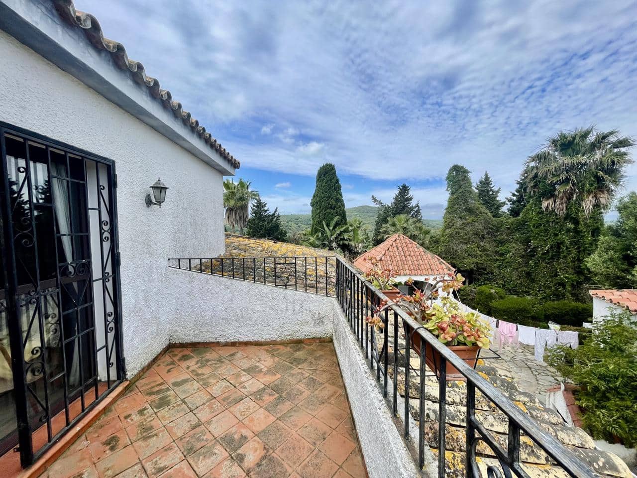 7 bedroom Finca/Country House for sale in San Enrique de Guadiaro with pool garage - € 875,000 (Ref: 9075473)