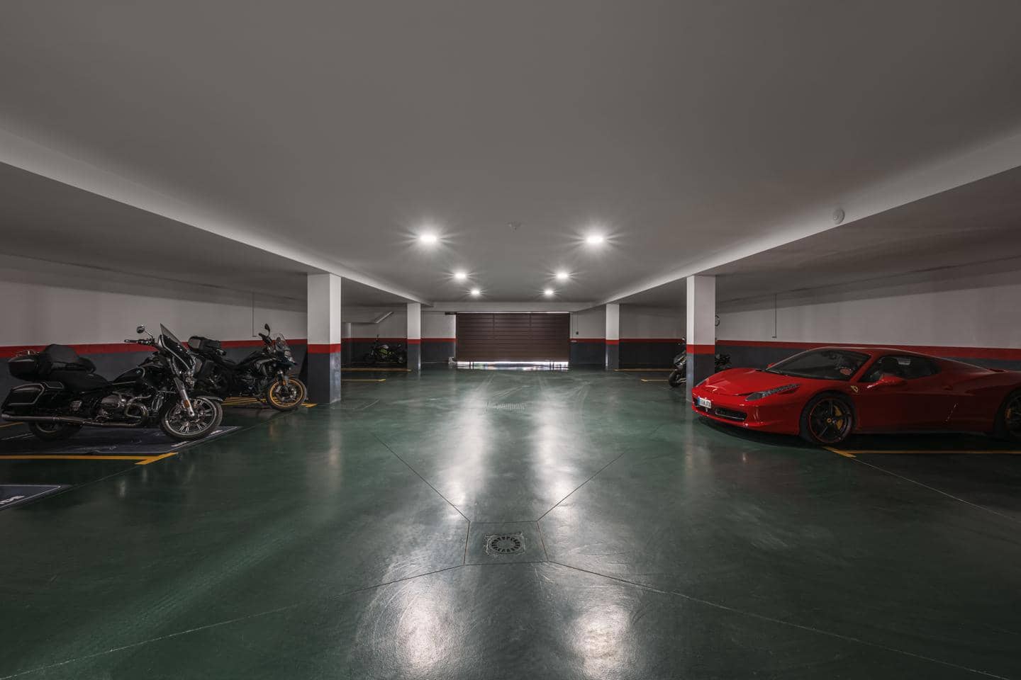 Chalet de 7 habitaciones en Marbella en venta con piscina garaje - 13.000.000 € (Ref: 9076777)