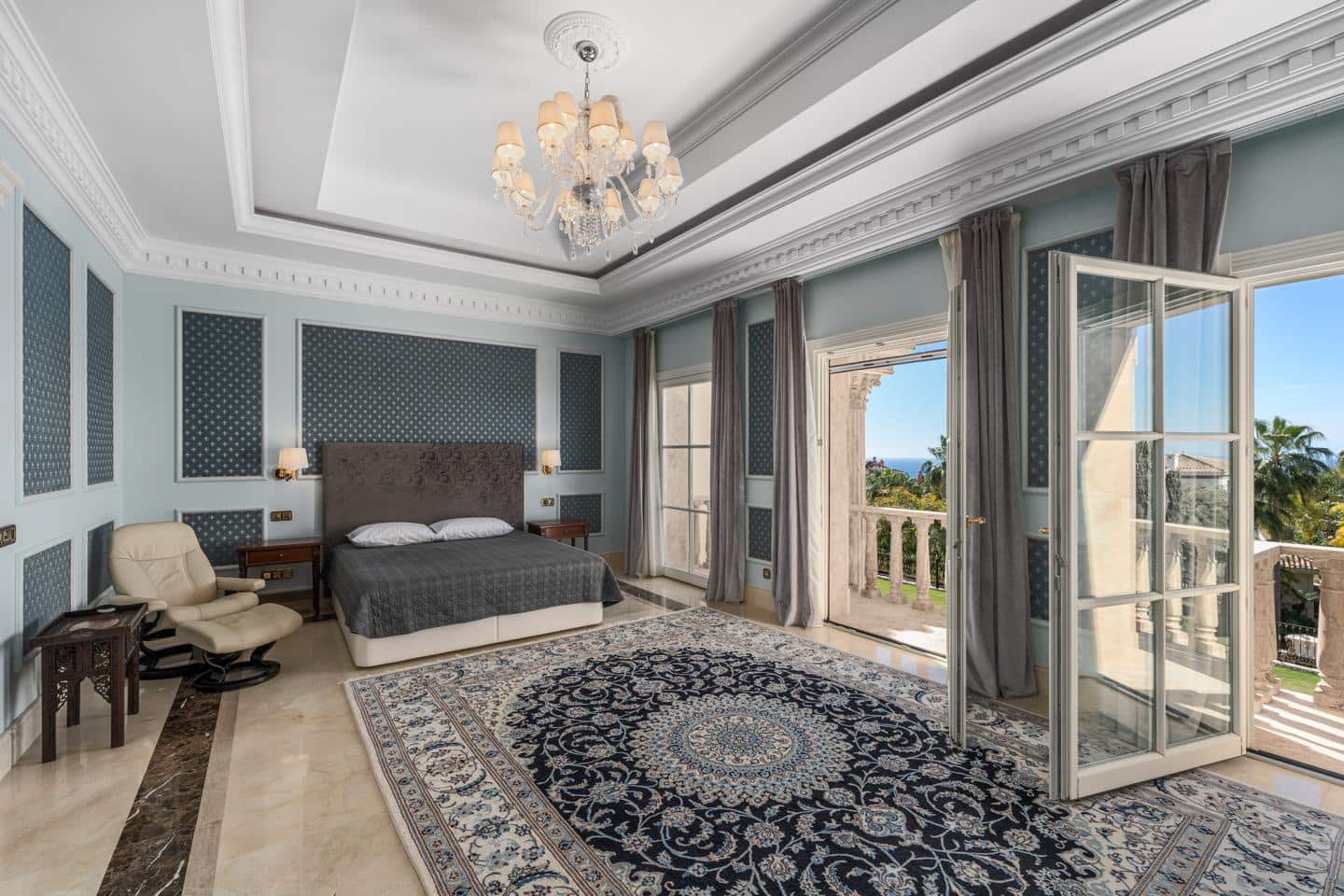 Chalet de 7 habitaciones en Marbella en venta con piscina garaje - 13.000.000 € (Ref: 9076777)