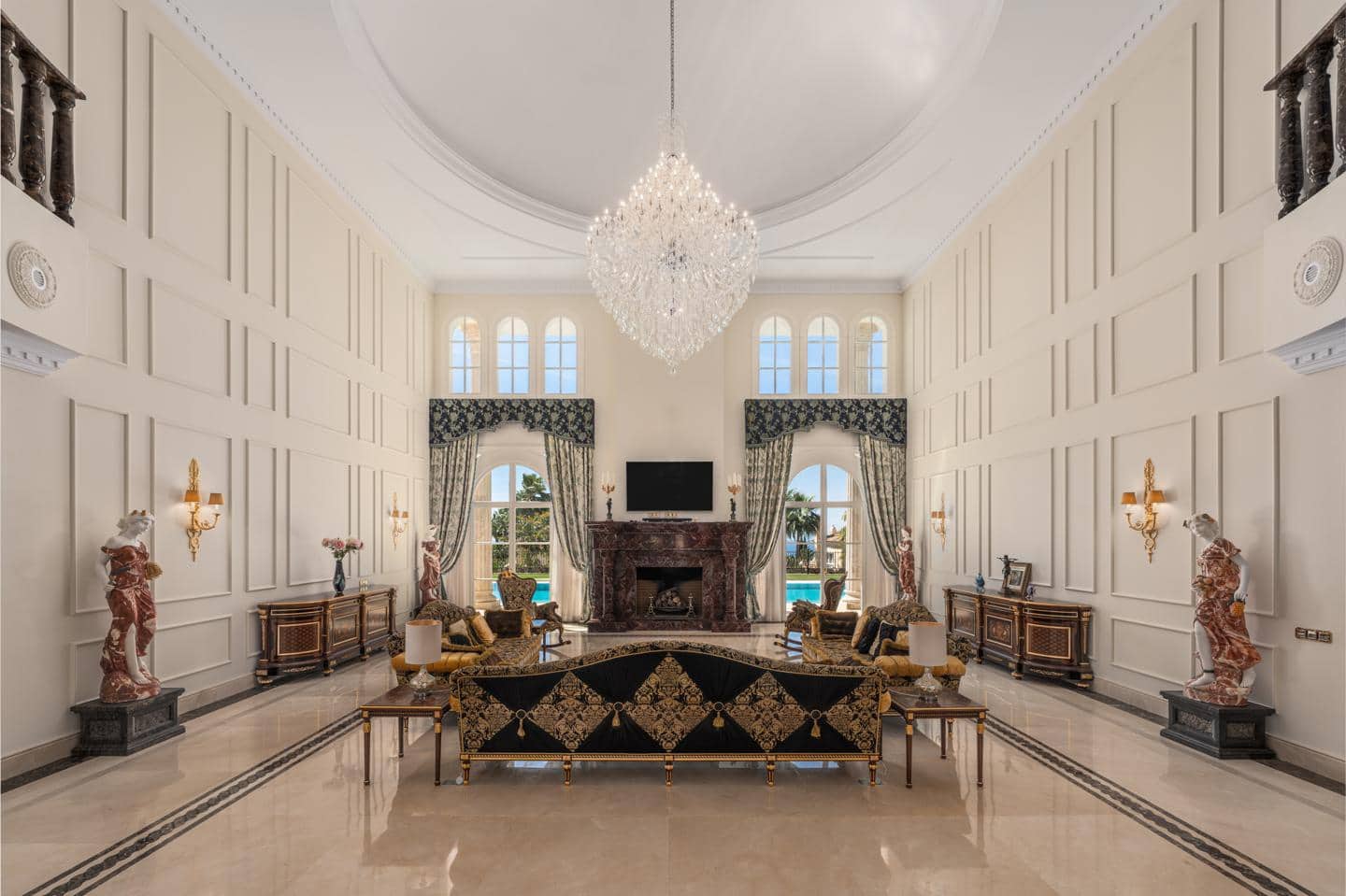 Chalet de 7 habitaciones en Marbella en venta con piscina garaje - 13.000.000 € (Ref: 9076777)