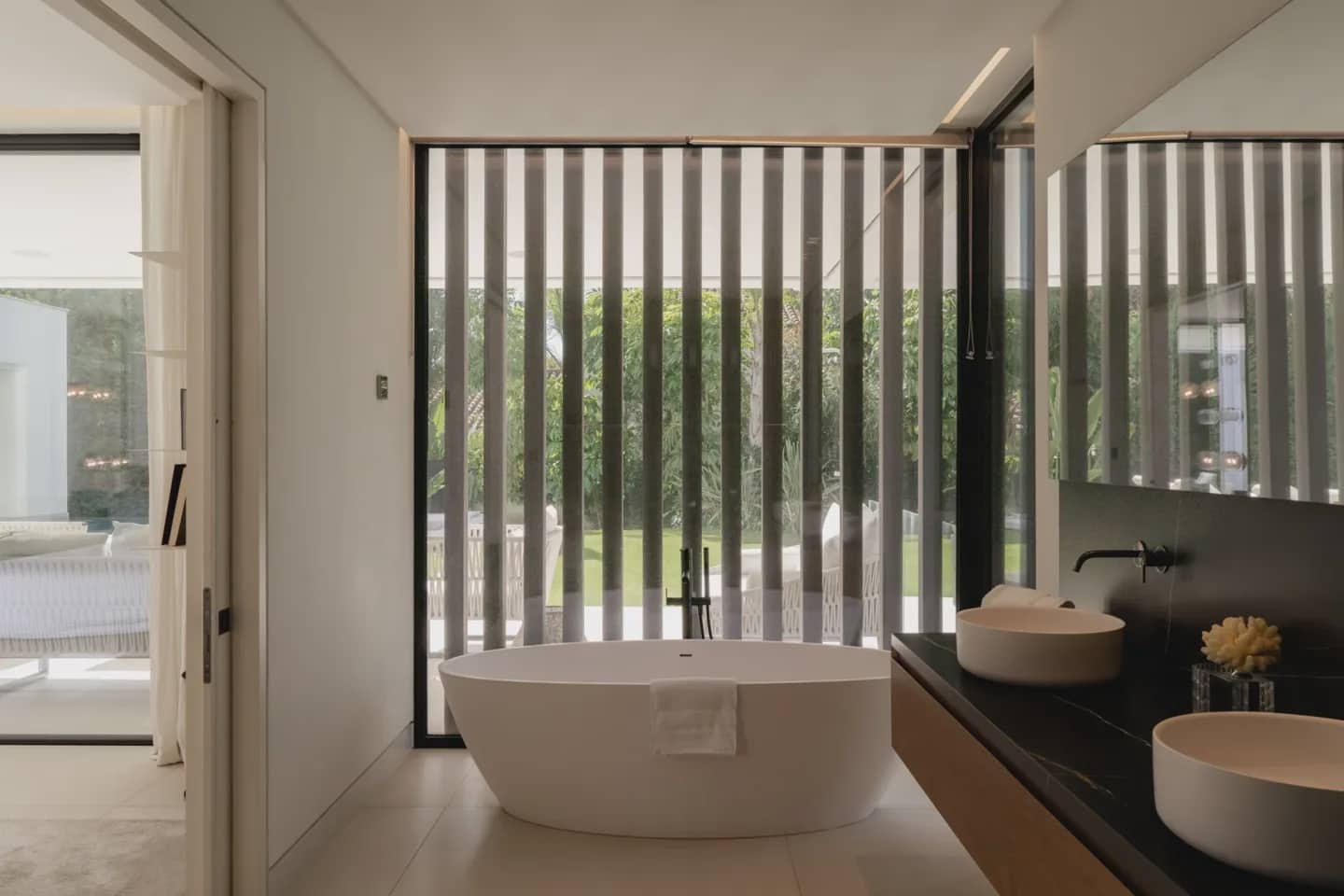 5 slaapkamer Villa te koop in Marbella met zwembad garage - € 5.995.000 (Ref: 9077542)