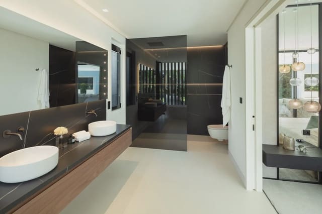 5 slaapkamer Villa te koop in Las Brisas, Marbella met zwembad garage - € 5.995.000 (Ref: 9077542)