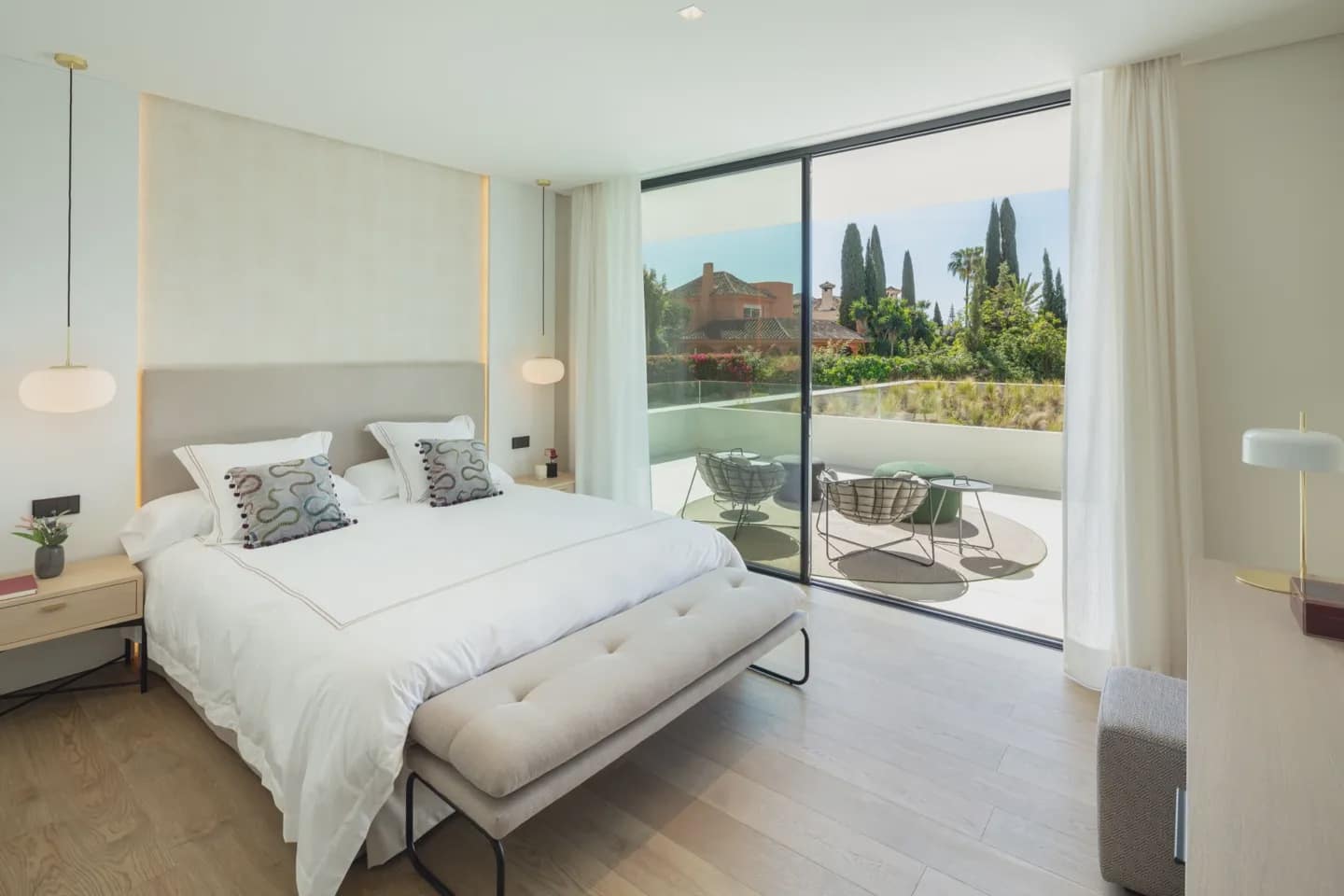 5 slaapkamer Villa te koop in Marbella met zwembad garage - € 5.995.000 (Ref: 9077542)