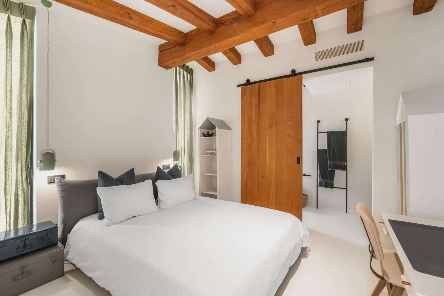 5 Zimmer Villa zu verkaufen in Marbella mit Pool Garage - 5.895.000 € (Ref: 9077543)