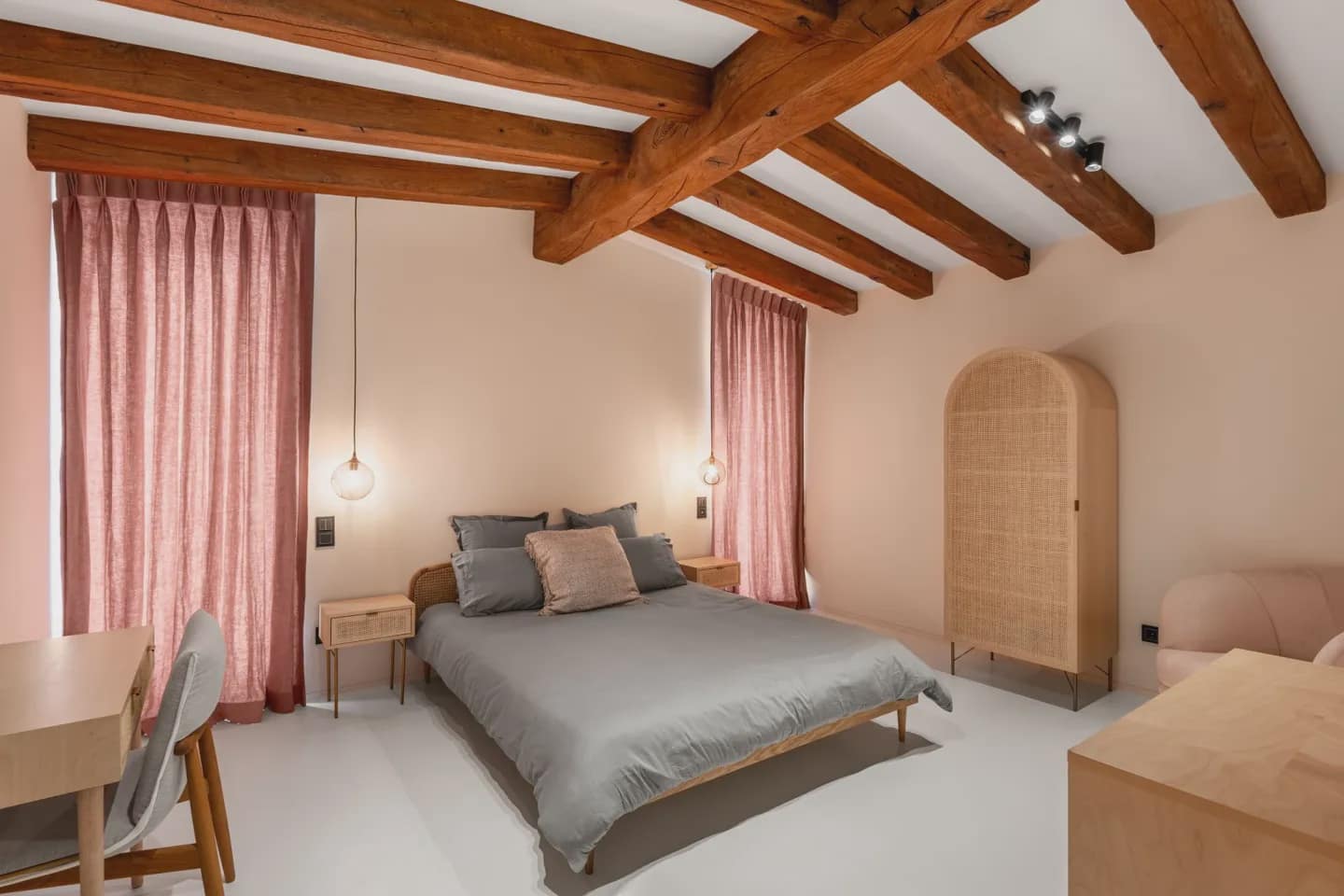 5 Zimmer Villa zu verkaufen in Marbella mit Pool Garage - 5.895.000 € (Ref: 9077543)