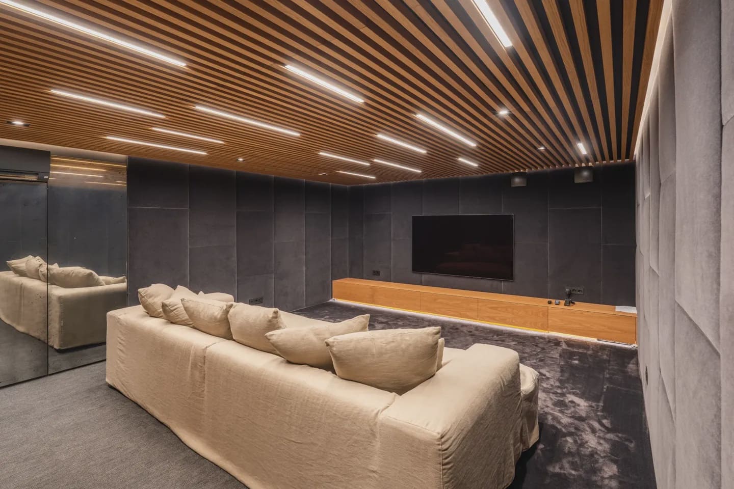 5 Zimmer Villa zu verkaufen in Marbella mit Pool Garage - 5.895.000 € (Ref: 9077543)