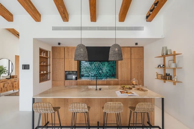 5 Zimmer Villa zu verkaufen in Los Naranjos, Marbella mit Pool Garage - 5.895.000 € (Ref: 9077543)