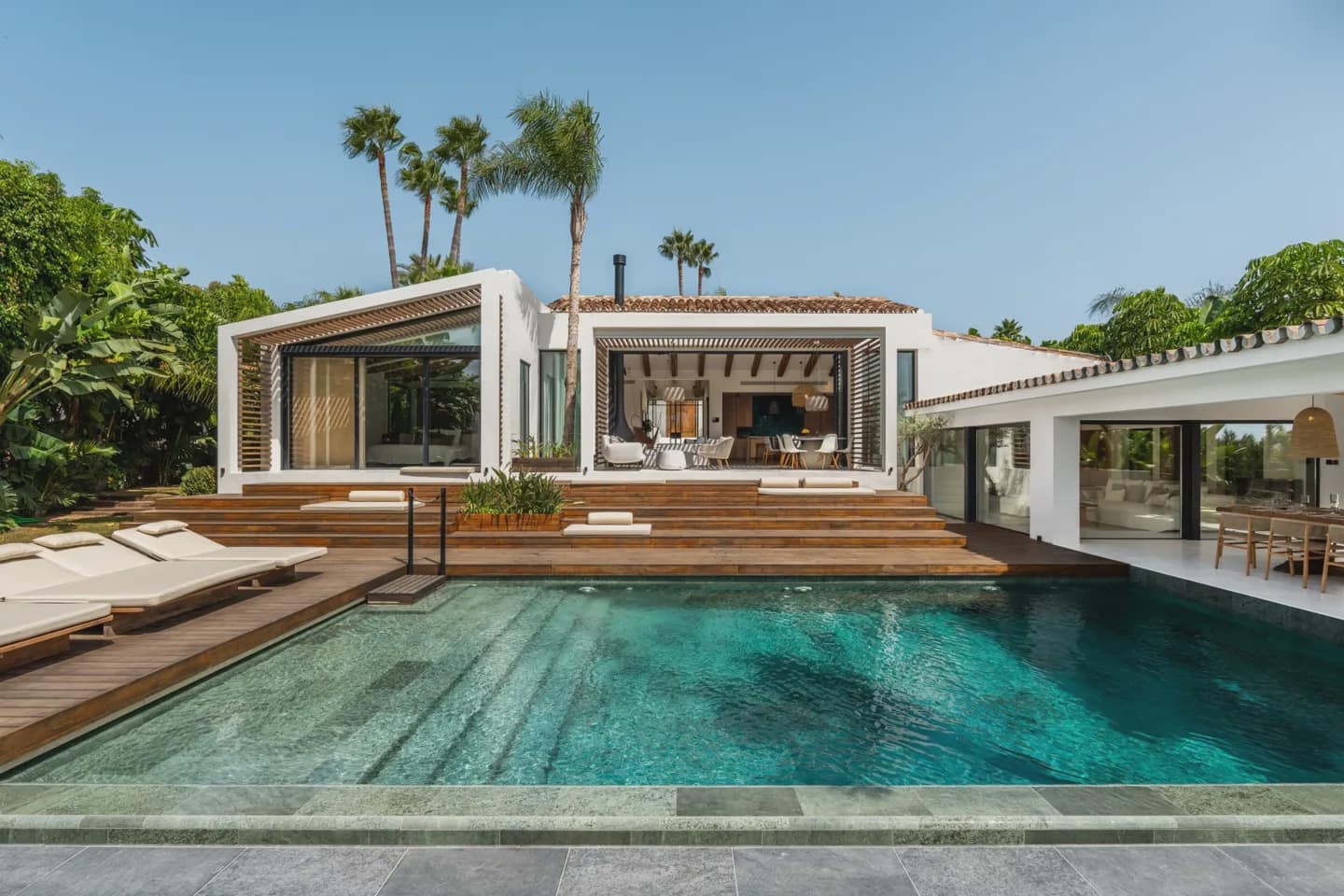 5 Zimmer Villa zu verkaufen in Marbella mit Pool Garage - 5.895.000 € (Ref: 9077543)