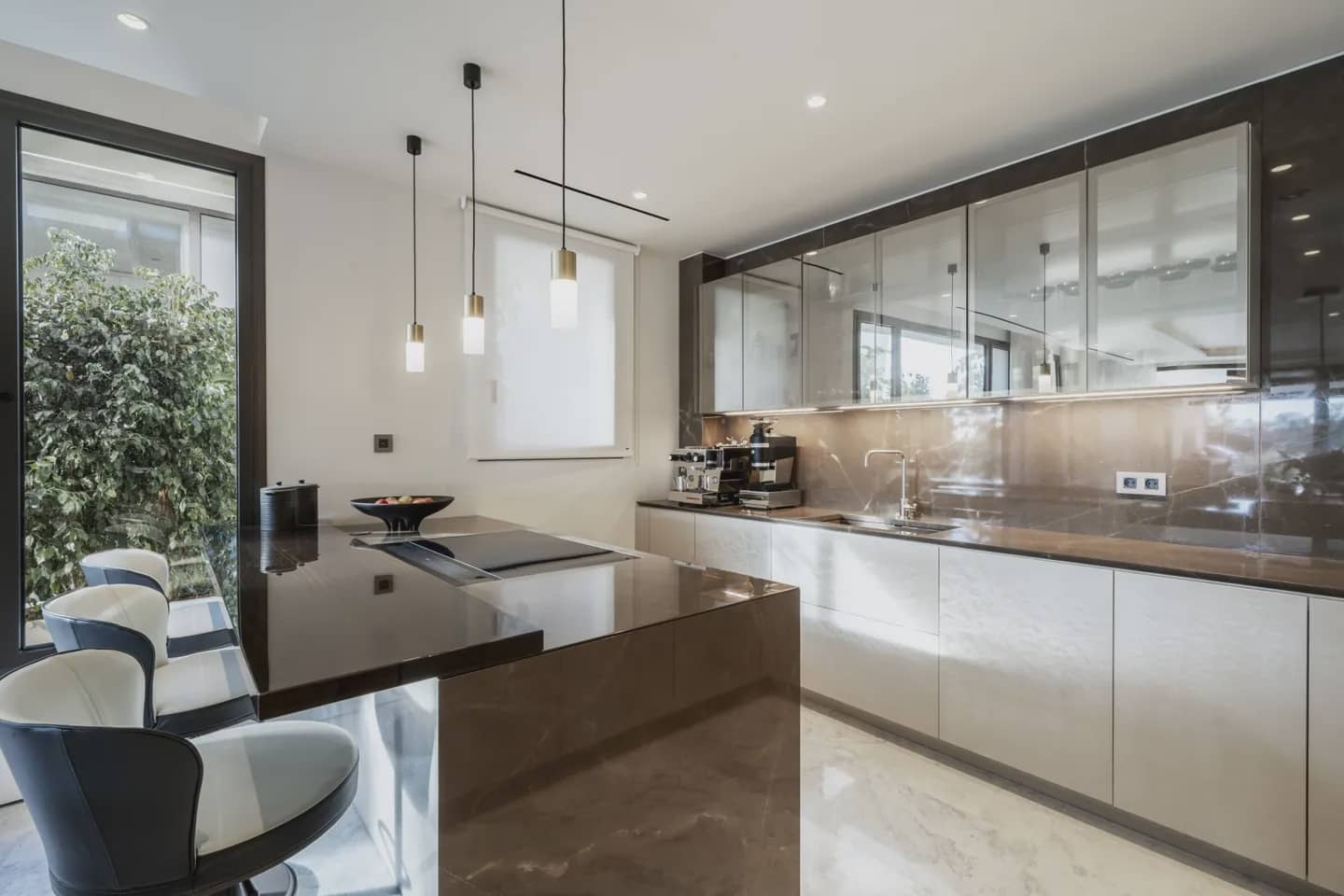 5 soveværelse Lejlighed til salg i Marbella med garage - € 6.395.000 (Ref: 9077545)