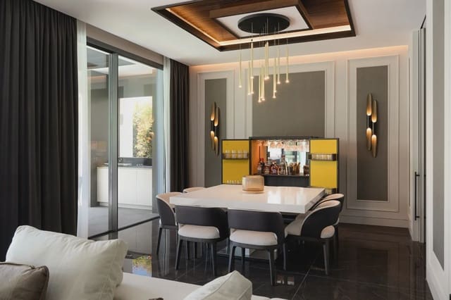 5 sypialnia Willa na sprzedaż w La Carolina - Guadalpín, Marbella z basenem garażem - 11 900 000 € (Ref: 9077546)