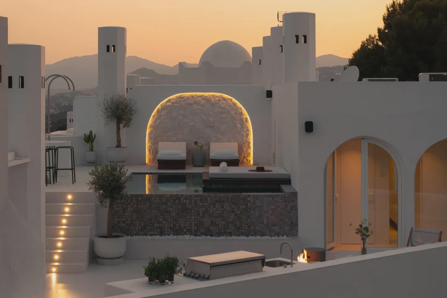 3 sypialnia Apartament na sprzedaż w Marbella z basenem garażem - 2 995 000 € (Ref: 9078500)