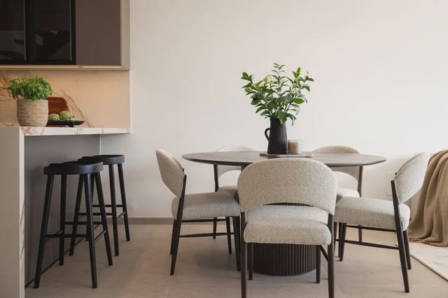 4 Zimmer Wohnung zu verkaufen in Aloha Golf, Marbella mit Pool Garage - 875.000 € (Ref: 9078503)