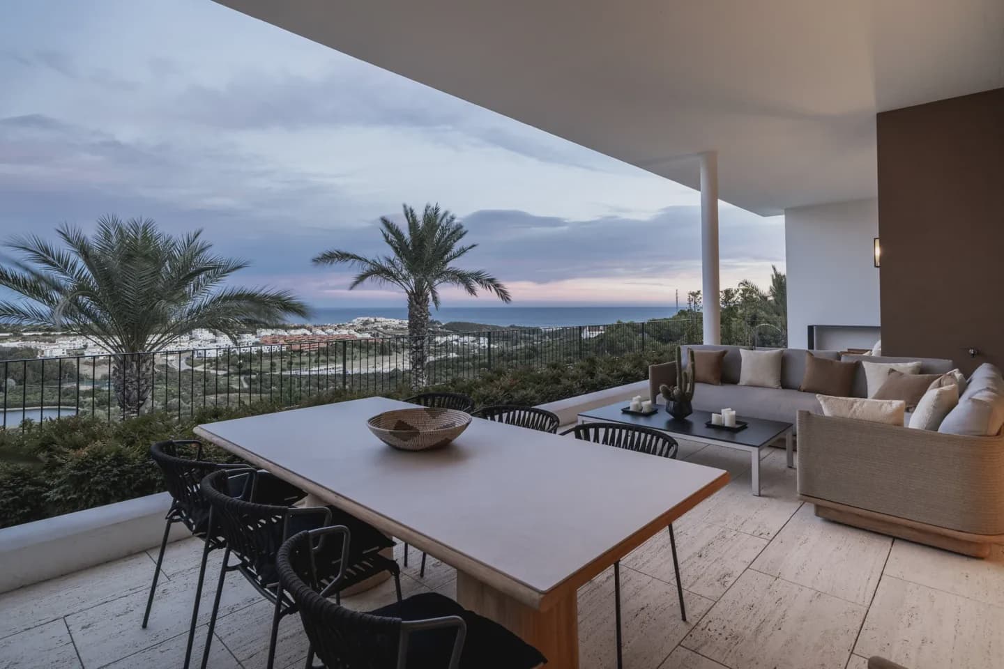 3 chambre Appartement à vendre à Casares avec piscine garage - 2 495 000 € (Ref: 9078506)