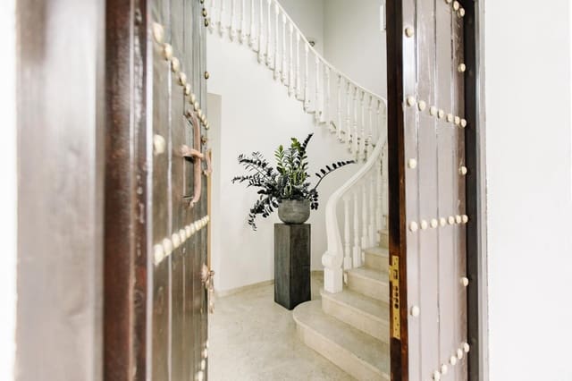 5 slaapkamer Villa te koop in La Concha - Resina Golf, Estepona met zwembad garage - € 1.495.000 (Ref: 9081844)